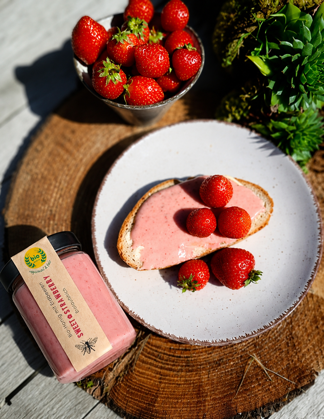 SWEET STRAWBERRY